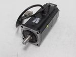 Omron Servomotor R88M-UE75030V-BS1 750W 200V 4.4A 2.39N.m Top Zustand